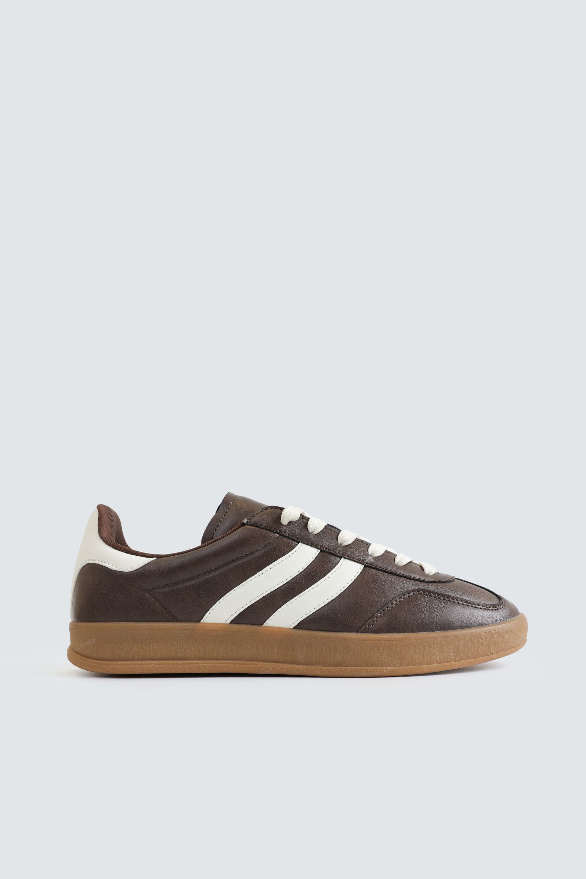 Multi-Piece Low-Top Sneakers